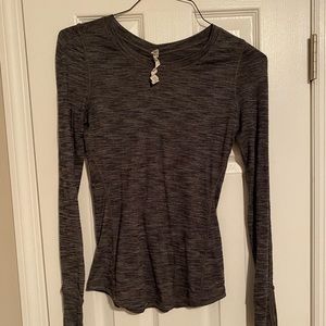 Women's Long Sleeve Gray Top